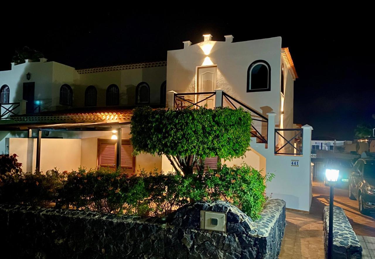 Juangy'S Apartments In Las Adelfas Golf Del Sur ซานมิเกลเดียโบนา ภายนอก รูปภาพ