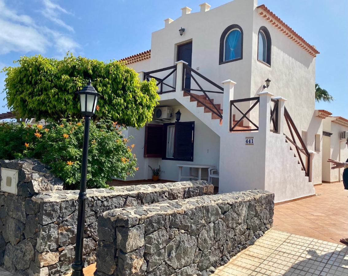 Juangy'S Apartments In Las Adelfas Golf Del Sur ซานมิเกลเดียโบนา ภายนอก รูปภาพ
