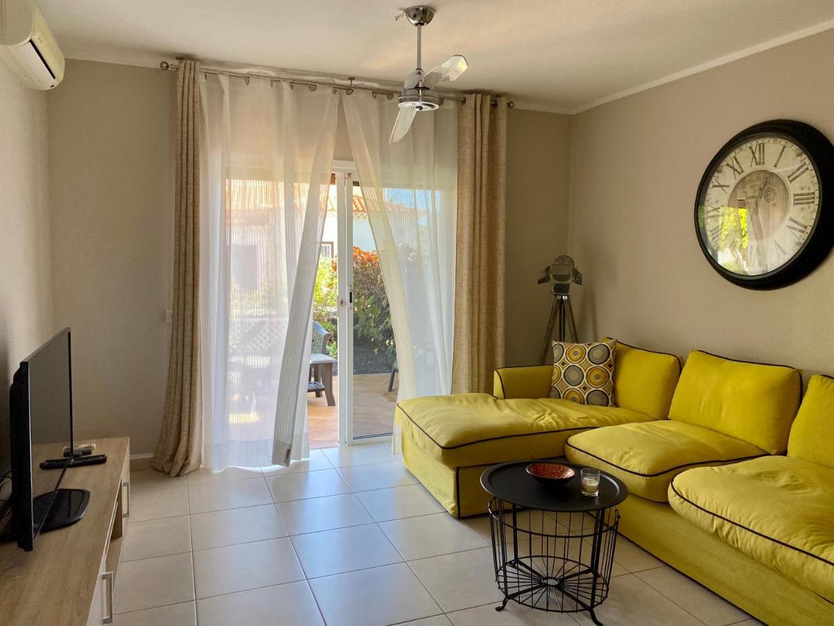 Juangy'S Apartments In Las Adelfas Golf Del Sur ซานมิเกลเดียโบนา ภายนอก รูปภาพ