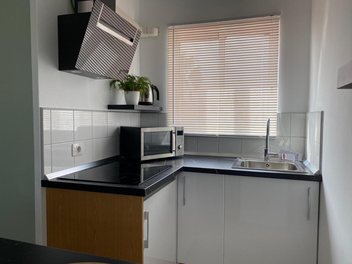 Juangy'S Apartments In Las Adelfas Golf Del Sur ซานมิเกลเดียโบนา ภายนอก รูปภาพ