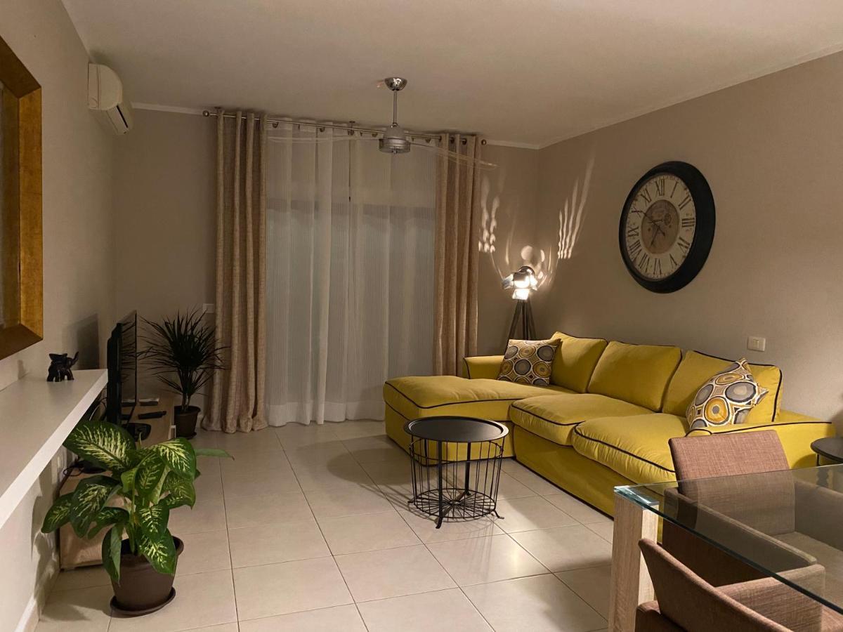 Juangy'S Apartments In Las Adelfas Golf Del Sur ซานมิเกลเดียโบนา ภายนอก รูปภาพ