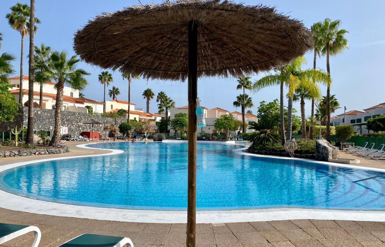 Juangy'S Apartments In Las Adelfas Golf Del Sur ซานมิเกลเดียโบนา ภายนอก รูปภาพ
