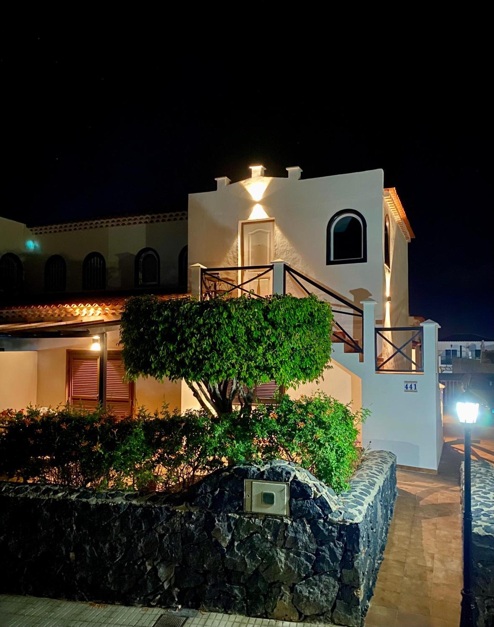 Juangy'S Apartments In Las Adelfas Golf Del Sur ซานมิเกลเดียโบนา ภายนอก รูปภาพ