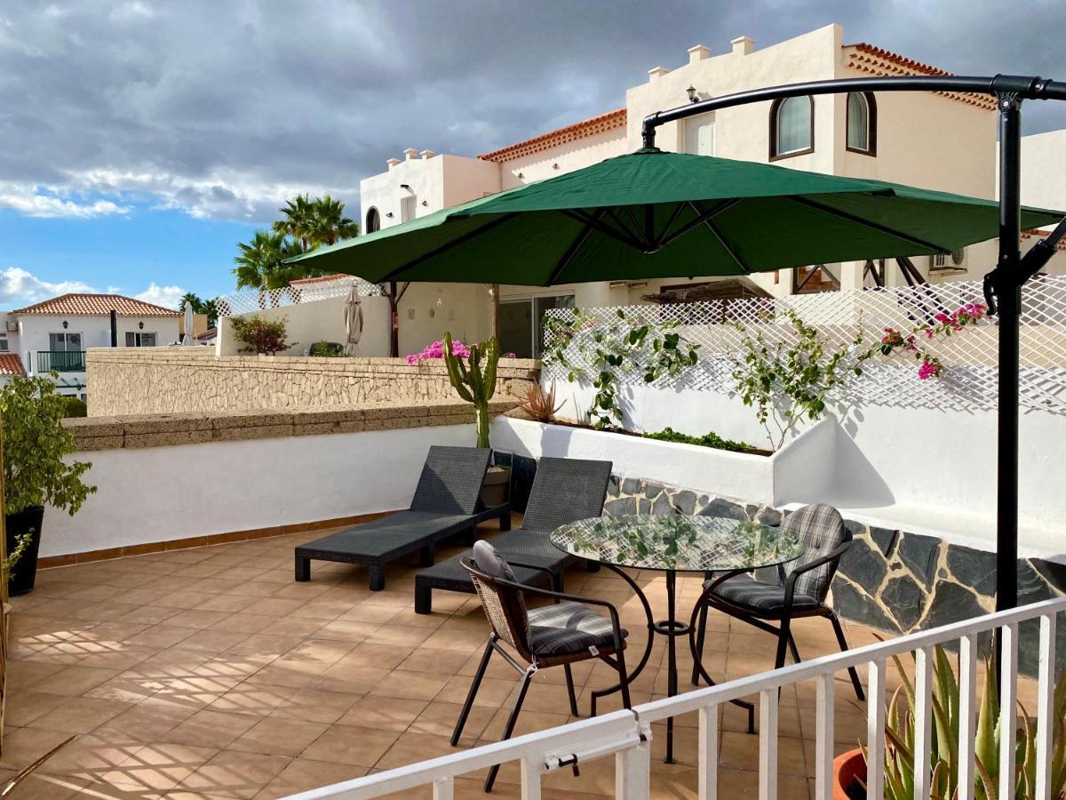 Juangy'S Apartments In Las Adelfas Golf Del Sur ซานมิเกลเดียโบนา ภายนอก รูปภาพ
