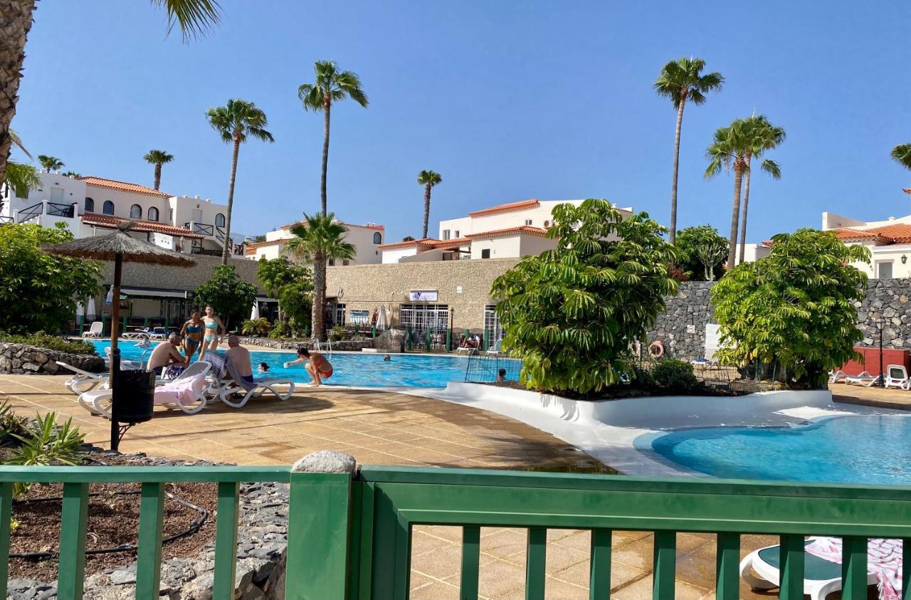Juangy'S Apartments In Las Adelfas Golf Del Sur ซานมิเกลเดียโบนา ภายนอก รูปภาพ