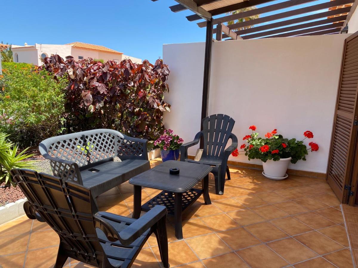 Juangy'S Apartments In Las Adelfas Golf Del Sur ซานมิเกลเดียโบนา ภายนอก รูปภาพ